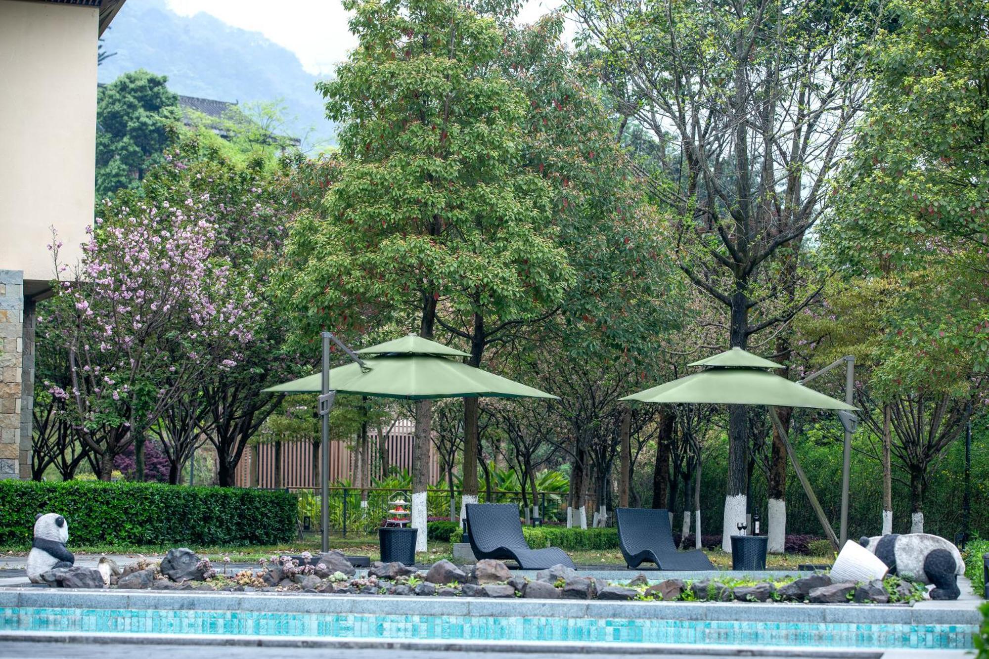 Holiday Inn Express Emei Mountain By Ihg Emeishan Exterior foto